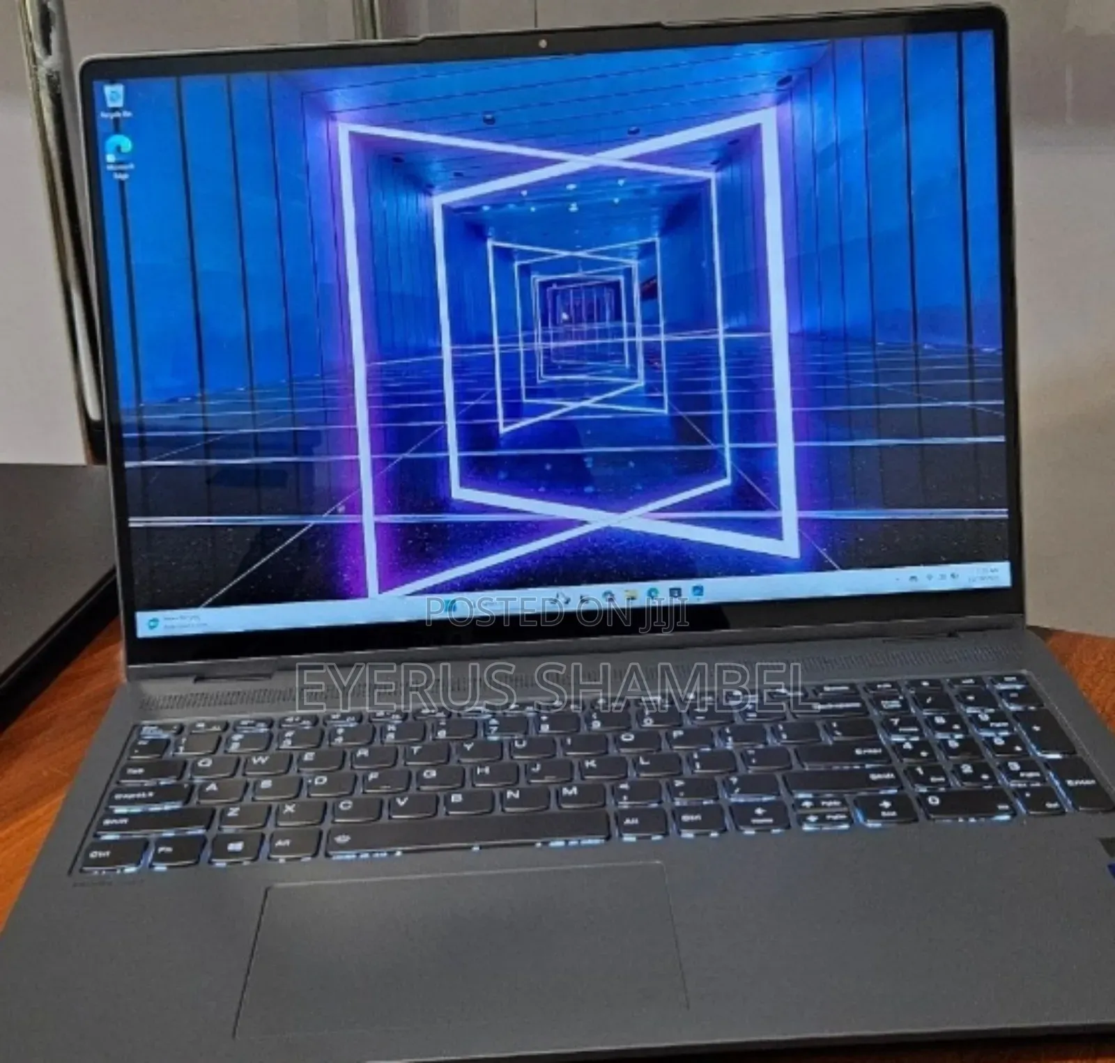 New Laptop Lenovo Yoga 7i 16GB Intel Core I7 SSD 512GB