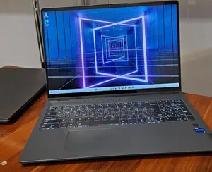 New Laptop Lenovo Yoga 7 15ITL5 16GB Intel Core I7 SSD 512GB