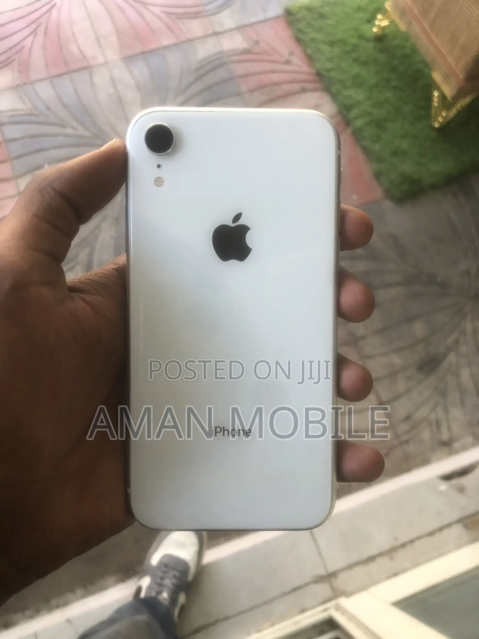 Apple XR 64 GB White