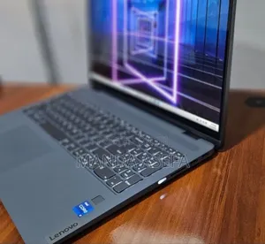 New Laptop Lenovo Yoga 7 15ITL5 16GB Intel Core I7 SSD 512GB