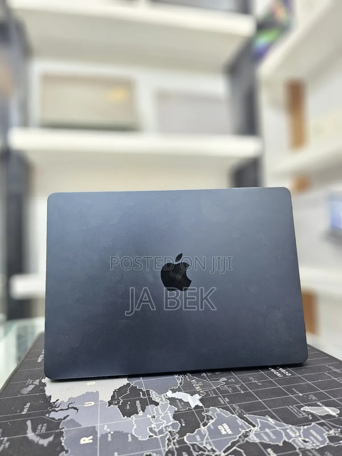 New Laptop Apple MacBook Air 2025 M4 13-Inch 16GB Apple M4 SSD 256GB