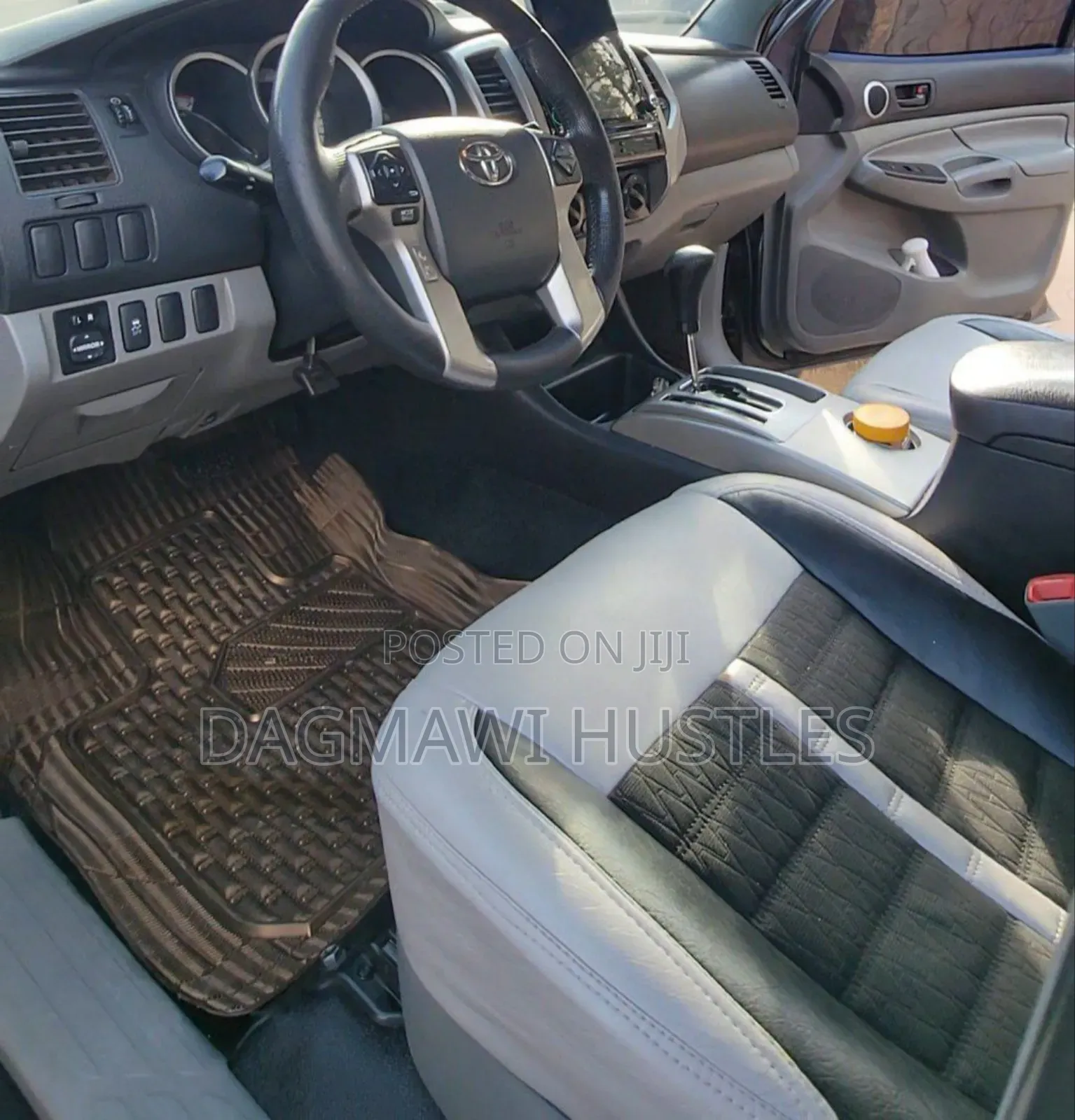 Toyota Tacoma Access Cab 4x4 2.7L 4-Cyl. 4-Speed Automatic 2013 Gold