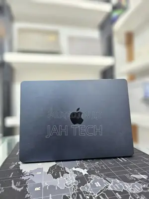 New Laptop Apple MacBook Air 2025 M4 13-Inch 16GB Apple M4 SSD 256GB