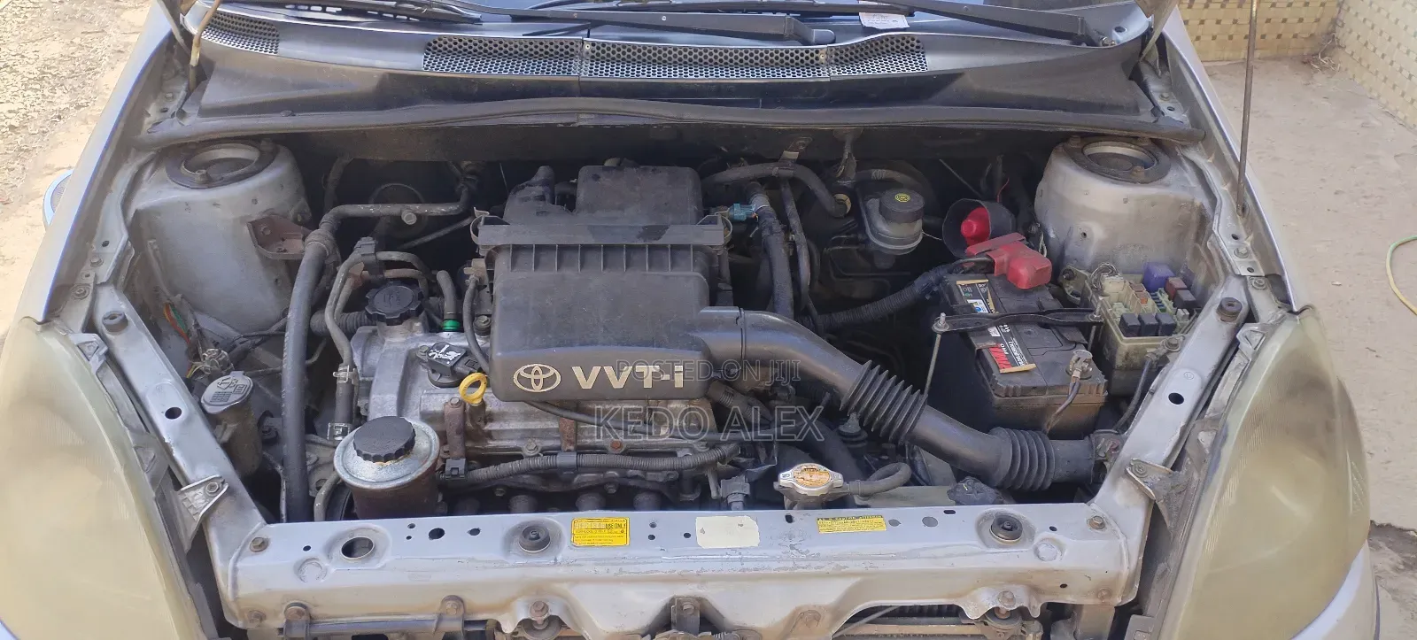 Toyota Yaris 1.5 2000 Silver