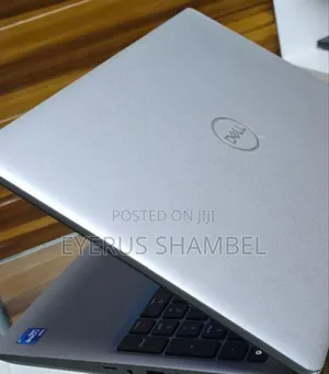 New Laptop Dell Precision 5520 32GB Intel Core I7 SSD 512GB