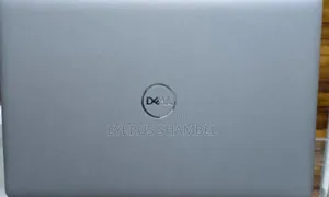 New Laptop Dell Precision 5520 32GB Intel Core I7 SSD 512GB