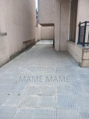 5bdrm House in Addis Abeba, Bole for rent