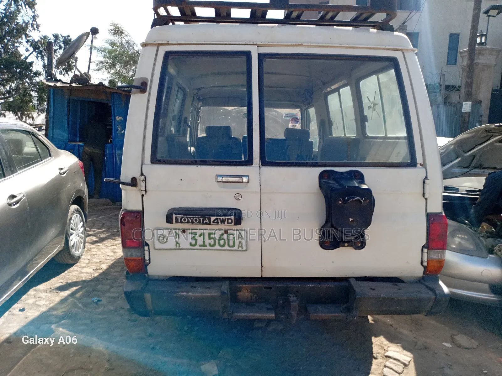 Toyota Land Cruiser 90 1997 White