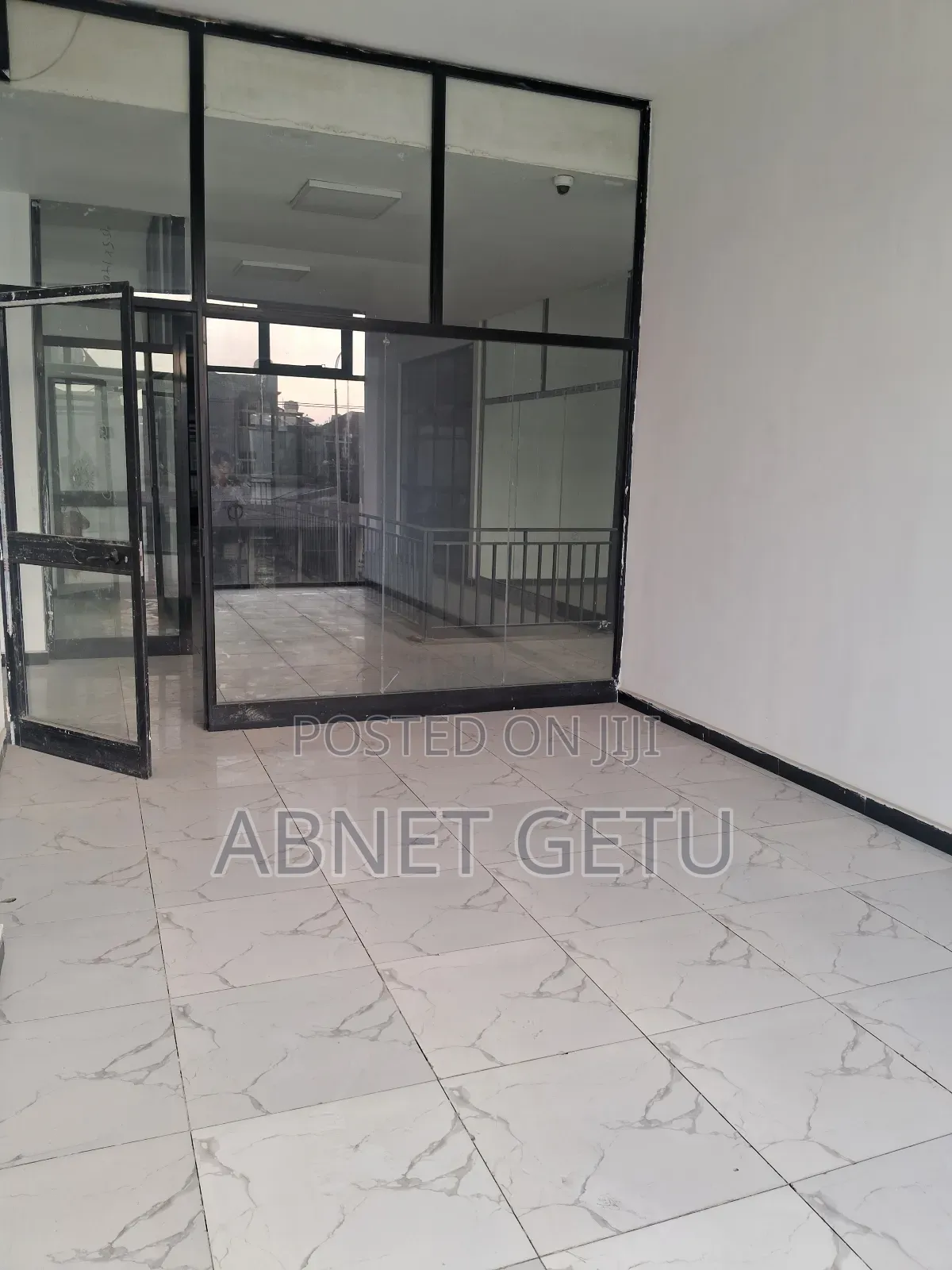 የንግድ ሱቅ በማይታመን ዋጋ