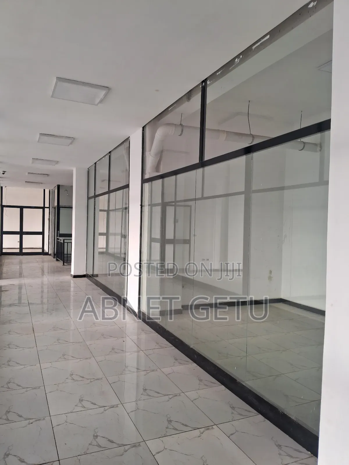 የንግድ ሱቅ በማይታመን ዋጋ