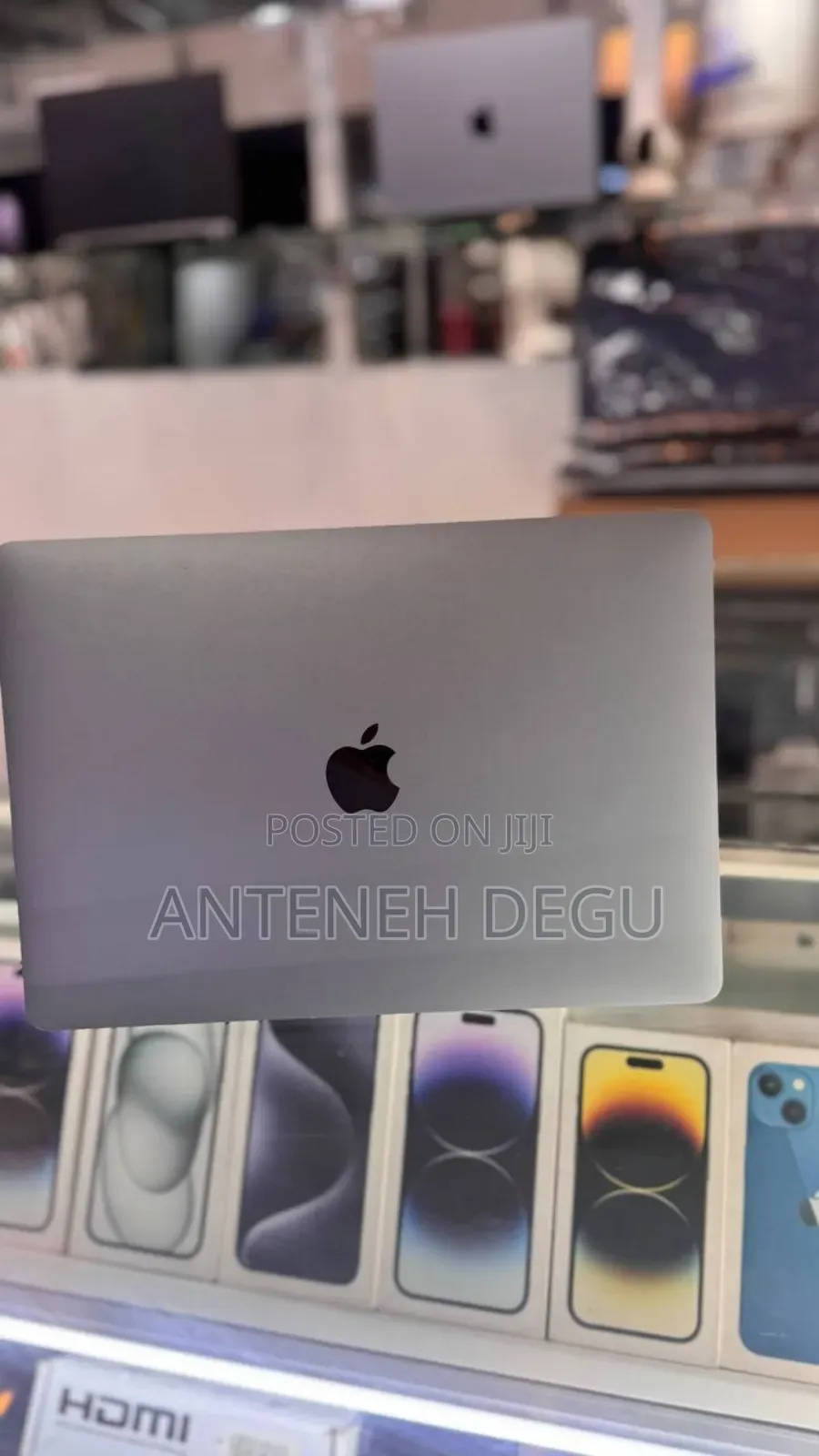 New Laptop Apple MacBook Pro M1 8GB Apple M1 SSD 256GB