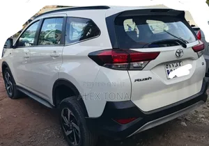 Toyota Rush 2021 White