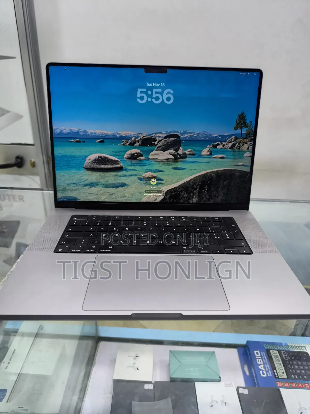 New Laptop Apple MacBook Pro M1 32GB Apple M1 Pro SSD 1T