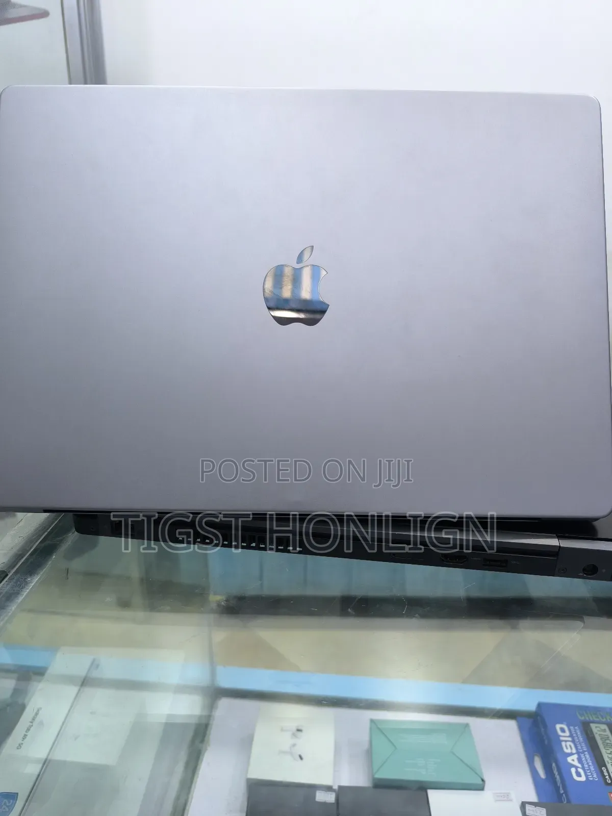 New Laptop Apple MacBook Pro M1 32GB Apple M1 Pro SSD 1T