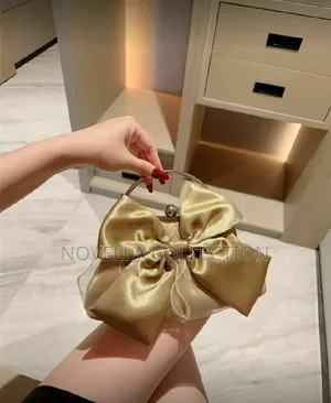 Photo - Vintage Golden Color Floral Handbag, Multi-Function Evening Clutch