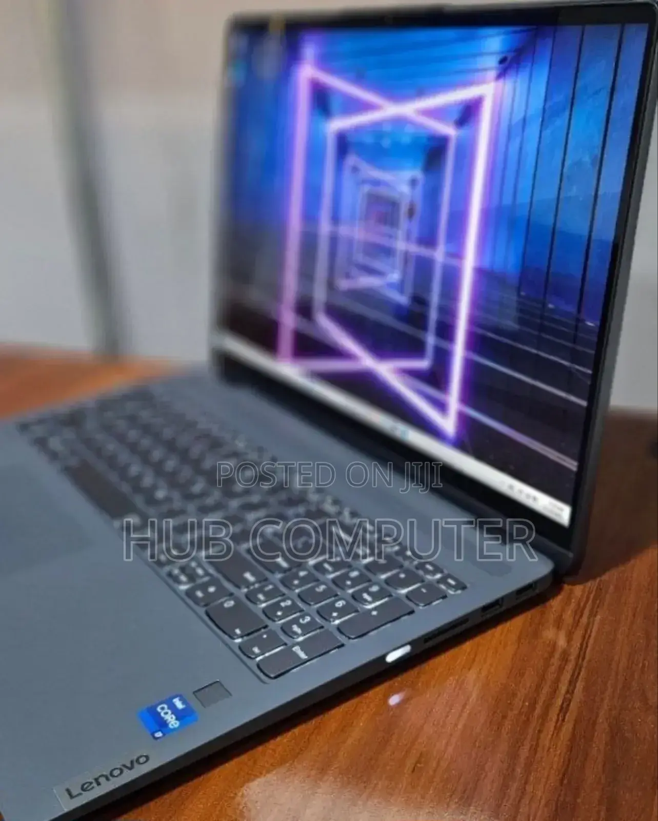 New Laptop Lenovo Yoga 7i 16GB Intel Core i7 SSD 512GB