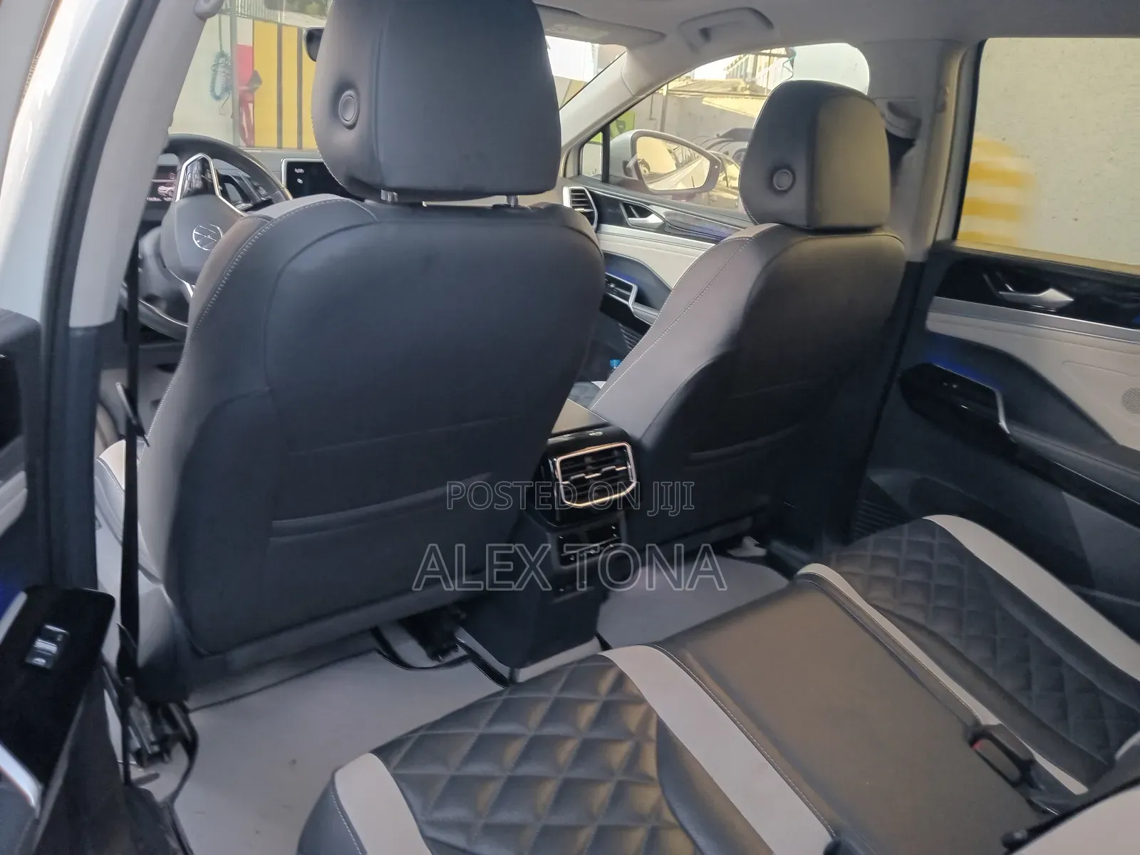 Volkswagen ID.6 2023 White