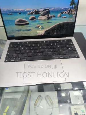 New Laptop Apple MacBook Pro 32GB Apple M1 Pro SSD 512GB