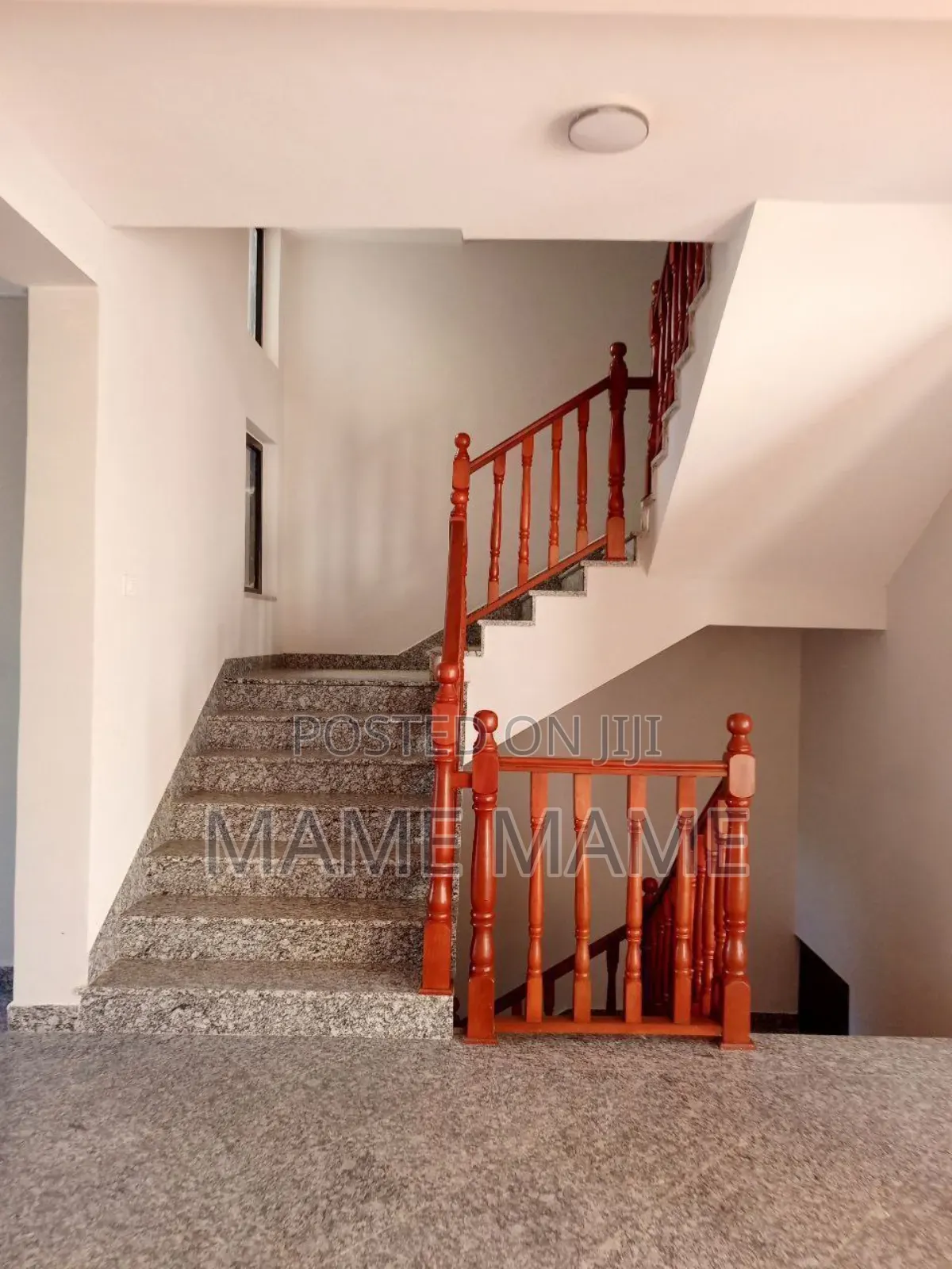 5bdrm House in Addis Abeba, Bole for sale