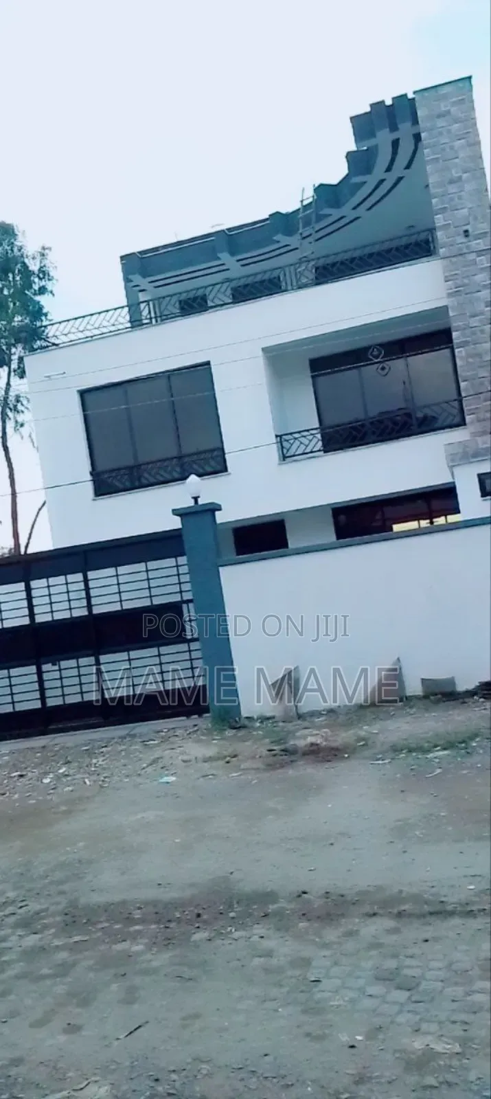 5bdrm House in Addis Abeba, Bole for sale