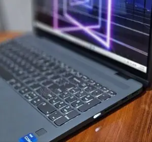 New Laptop Lenovo Yoga 7i 16GB Intel Core I7 SSD 512GB