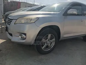 Toyota RAV4 2012 Silver