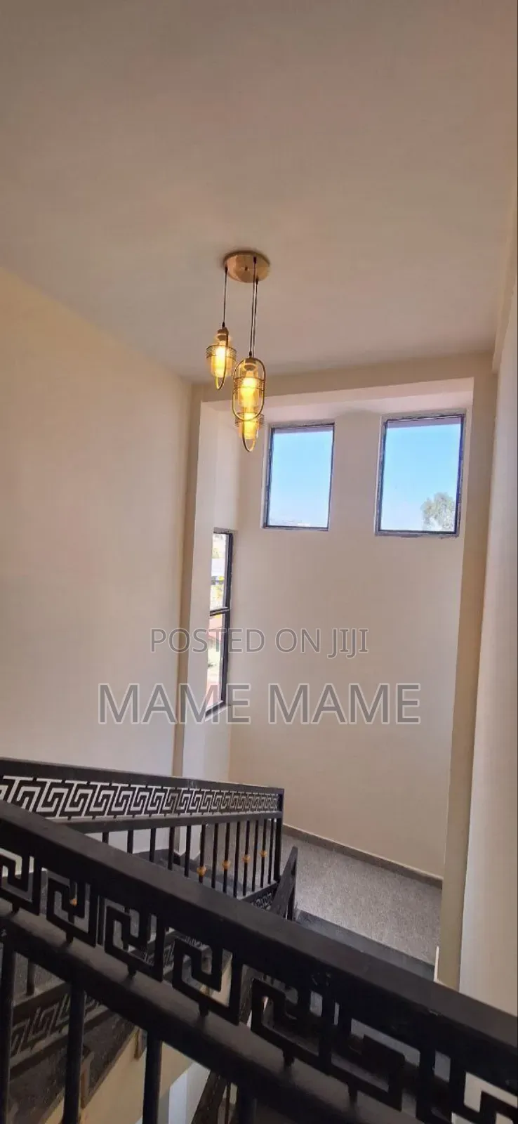 5bdrm House in Addis Abeba, Bole for sale