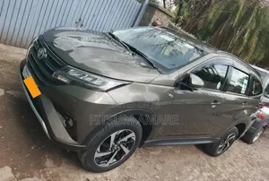 Photo - Toyota Rush 2023 Gray