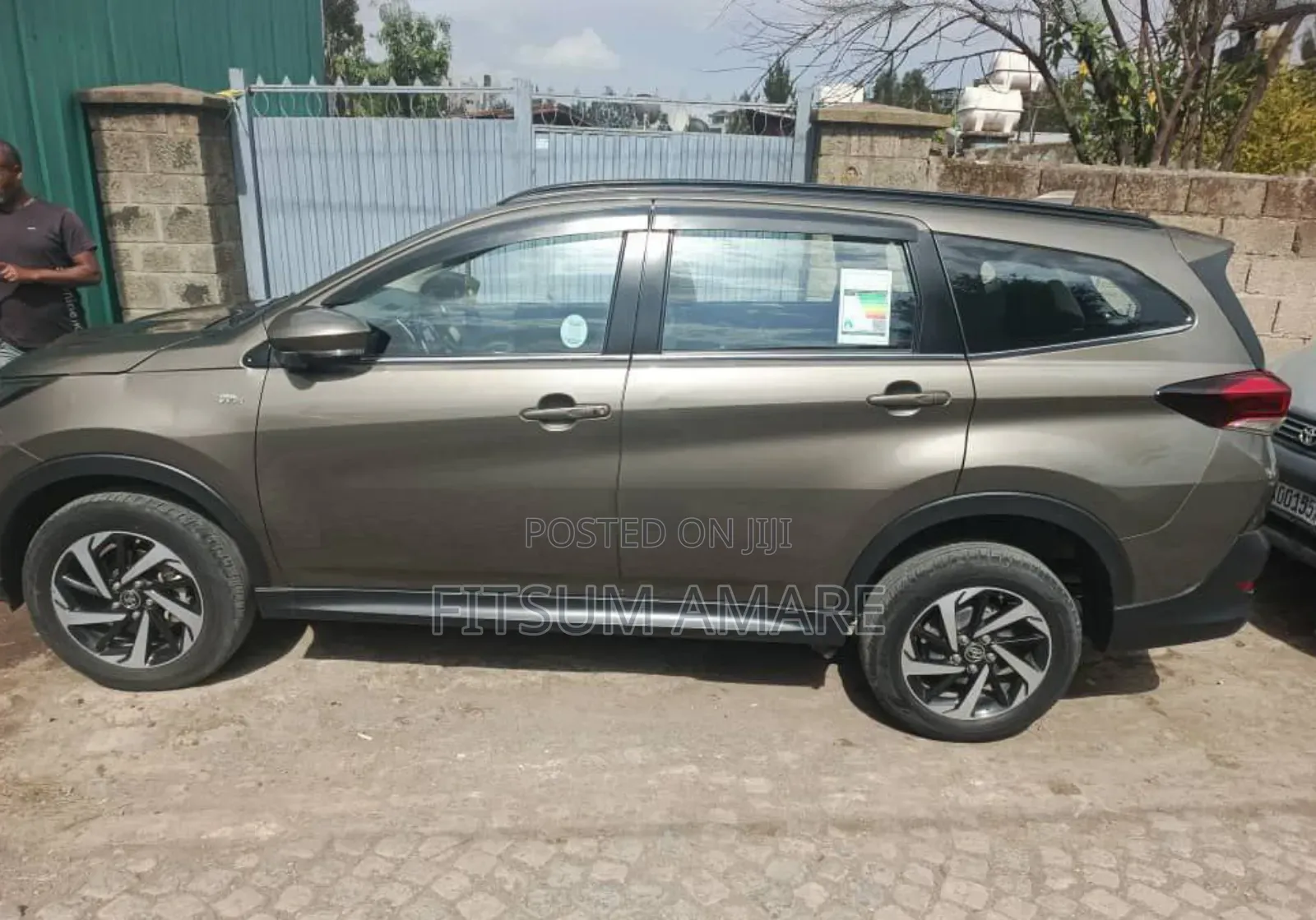 Toyota Rush 2023 Gray