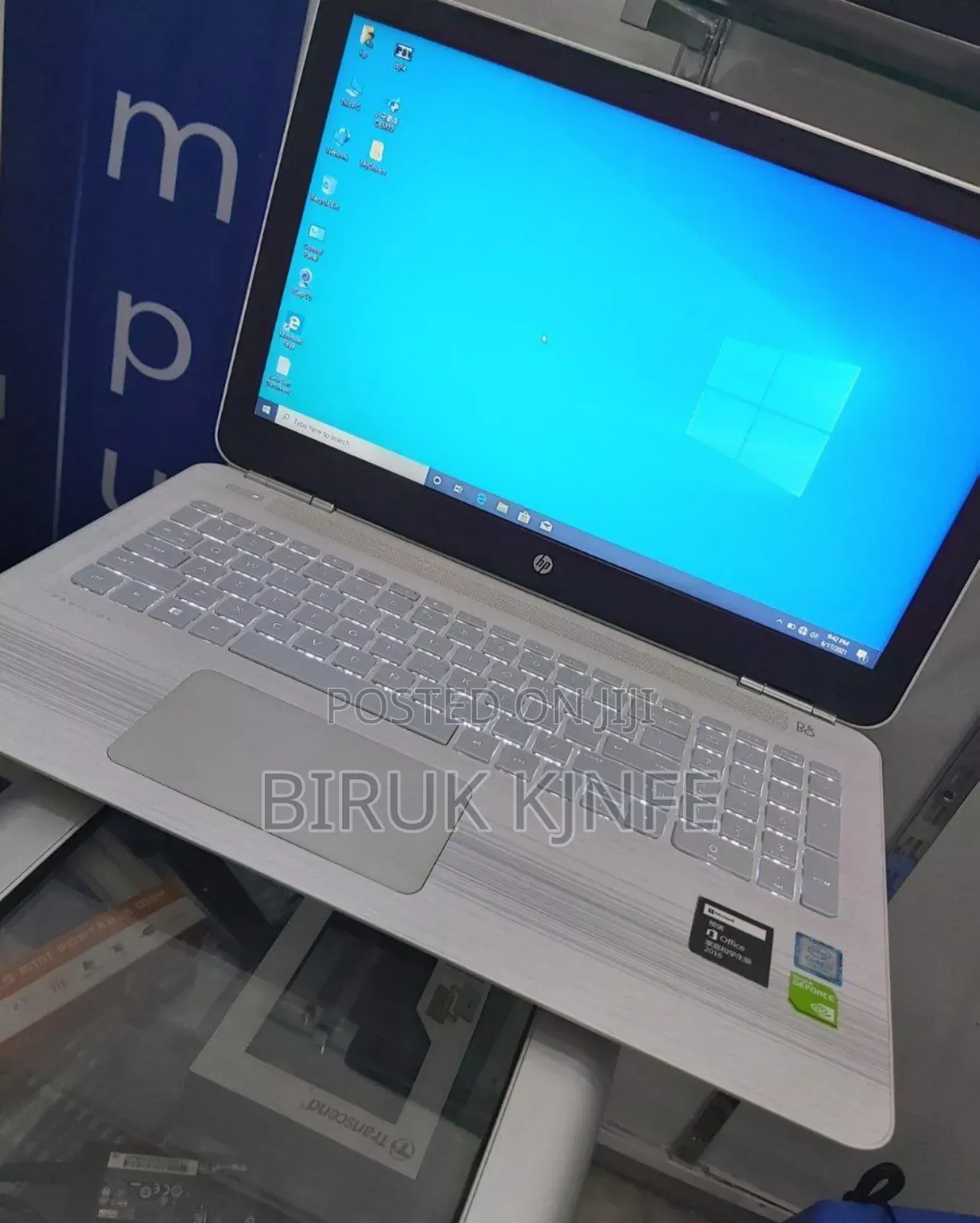 New Laptop HP Pavilion 15 8GB Intel Core I5 SSD 256GB