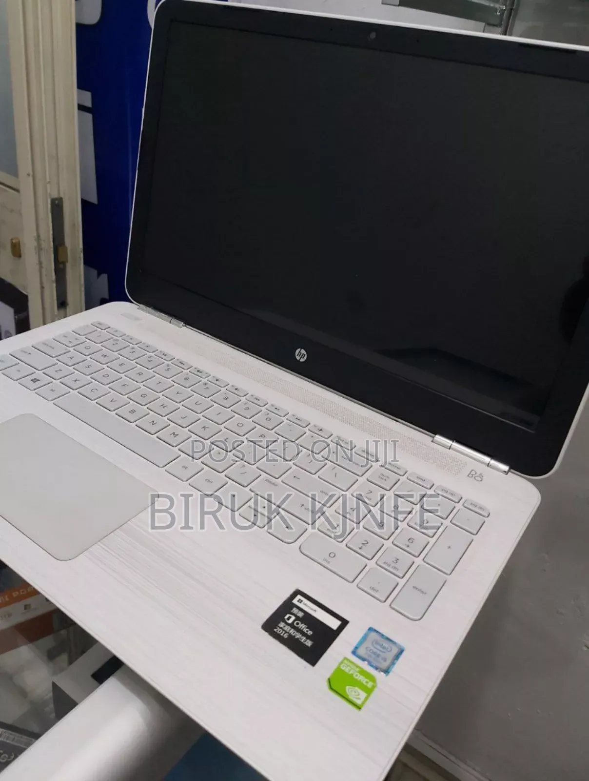 New Laptop HP Pavilion 15 8GB Intel Core I5 SSD 256GB