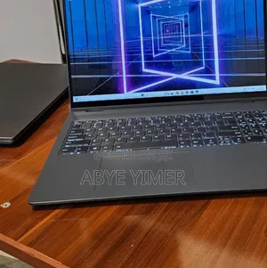 Photo - New Laptop Lenovo Yoga 7 15ITL5 16GB Intel Core I7 SSD 512GB