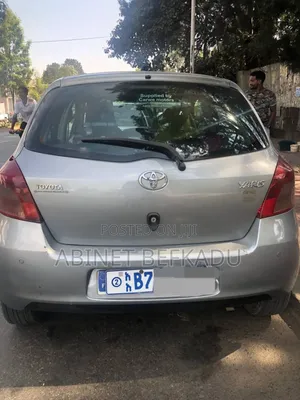 Toyota Yaris 2009 Gray