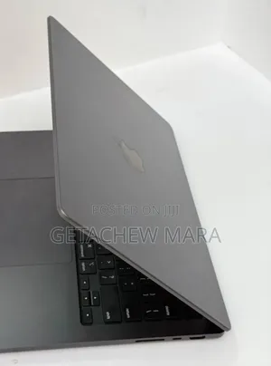 New Laptop Apple MacBook Pro 2024 M4 Max 14-Inch 16GB Intel SSD 512GB