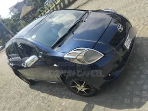 Toyota Yaris 1.0 C 2005 Blue