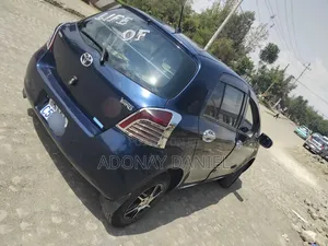 Toyota Yaris 1.0 C 2005 Blue
