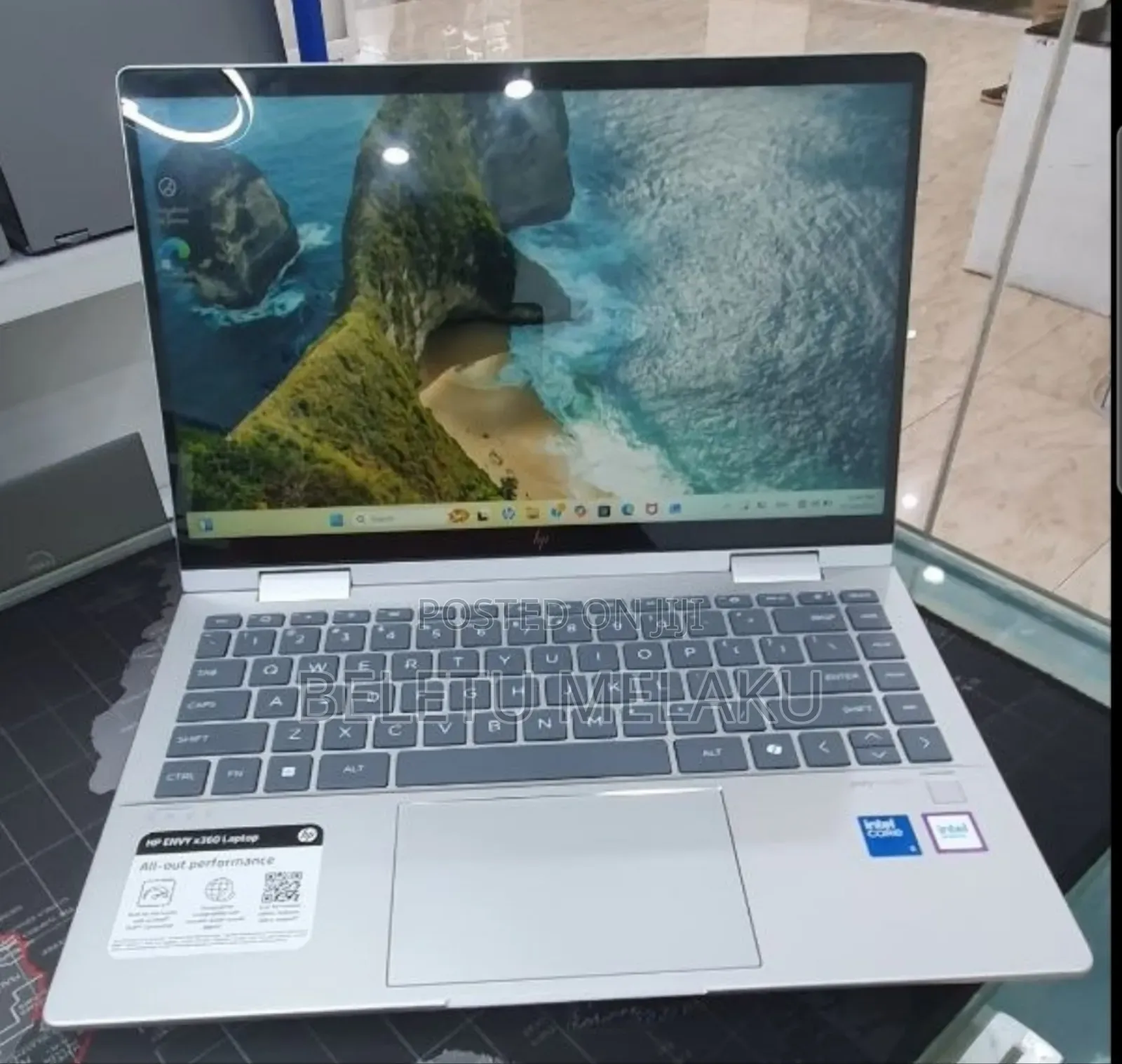 New Laptop HP Envy X360 8GB Intel Core 5 SSD 512GB