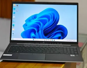 New Laptop HP ZBook 17 16GB Intel Core I7 SSD 512GB