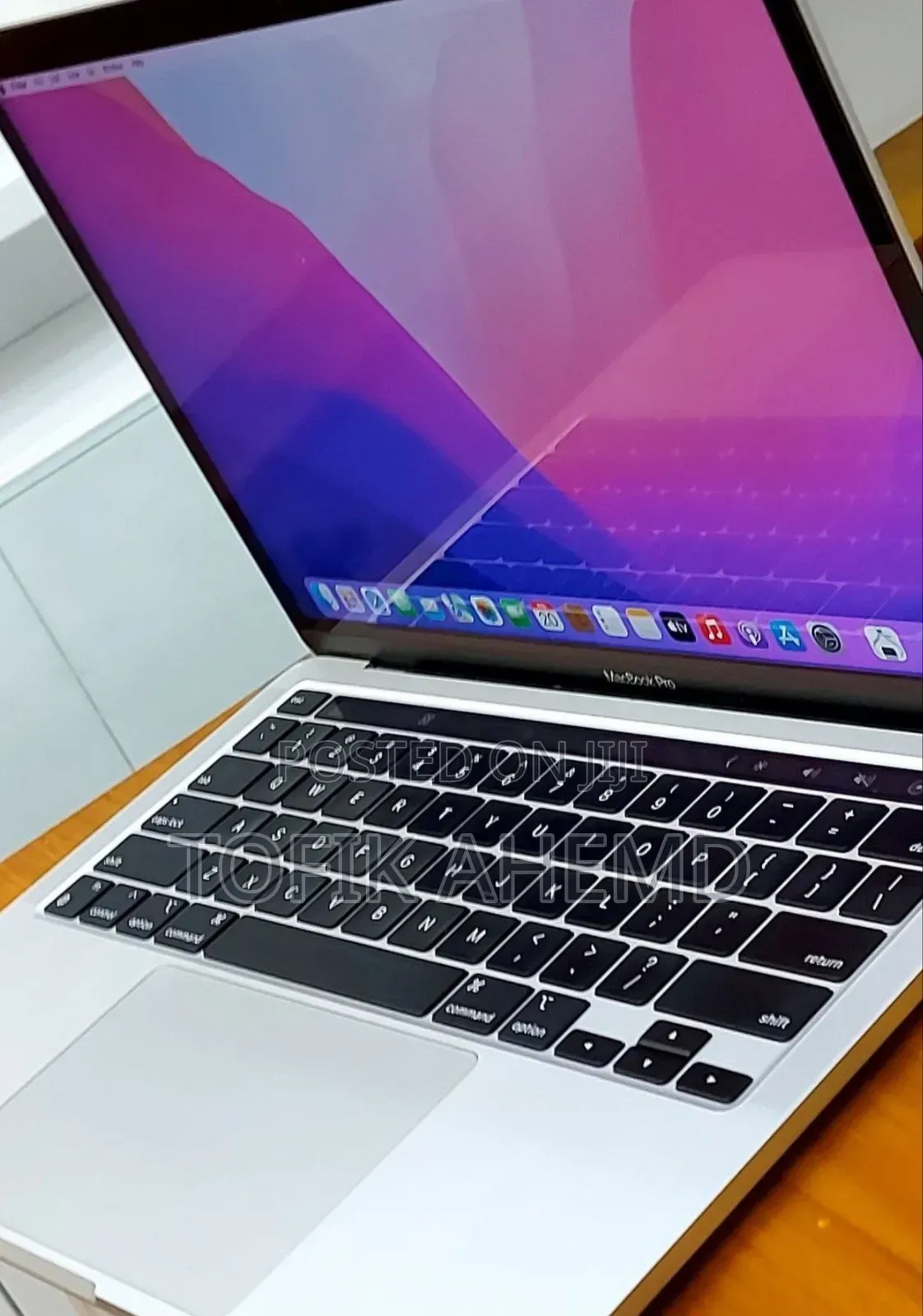 New Laptop Apple MacBook Pro M1 8GB AMD A8 SSD 512GB