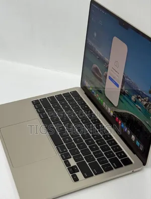 New Laptop Apple MacBook Air 16GB Apple M4 SSD 256GB