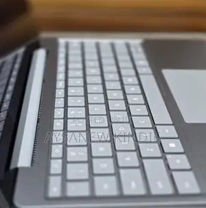 New Laptop Microsoft Surface 8GB Intel Core I5 SSD 256GB