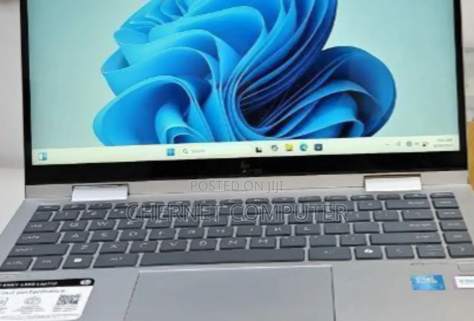 New Laptop HP Envy X360 8GB Intel Core 5 SSD 512GB