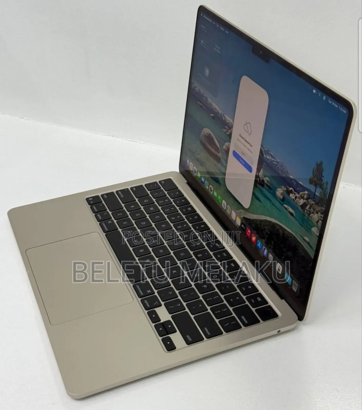 New Laptop Apple MacBook Air 2025 M4 13-Inch 16GB Apple M4 SSD 256GB