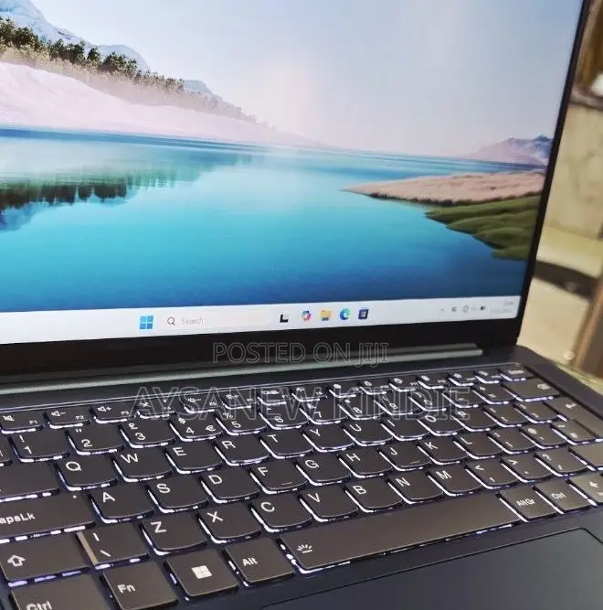 New Laptop Lenovo Yoga 11e 16GB Intel Core I7 SSD 1T