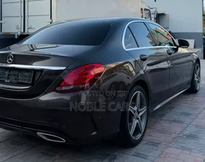 Mercedes-Benz C-Class 2015 Brown