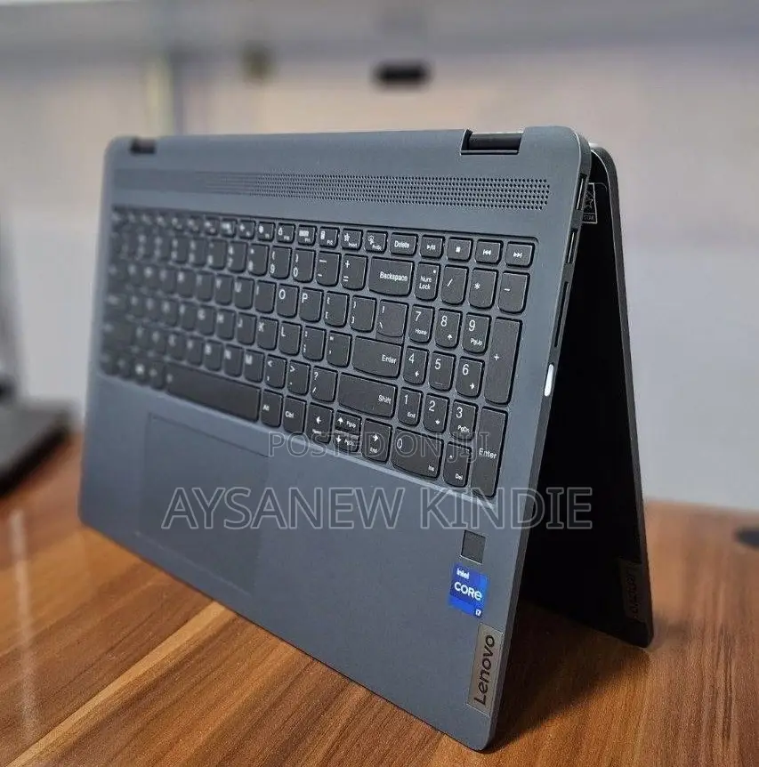 New Laptop Lenovo Yoga 7i 16GB Intel Core I7 SSD 512GB