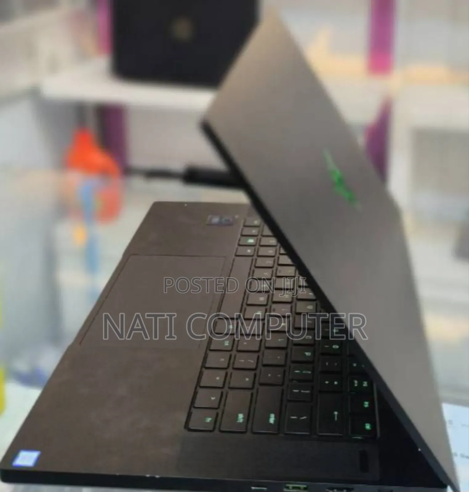 New Laptop Hannspree 16GB Intel Core I7 SSD 512GB