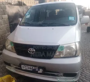 Photo - Toyota HiAce 2007 Silver