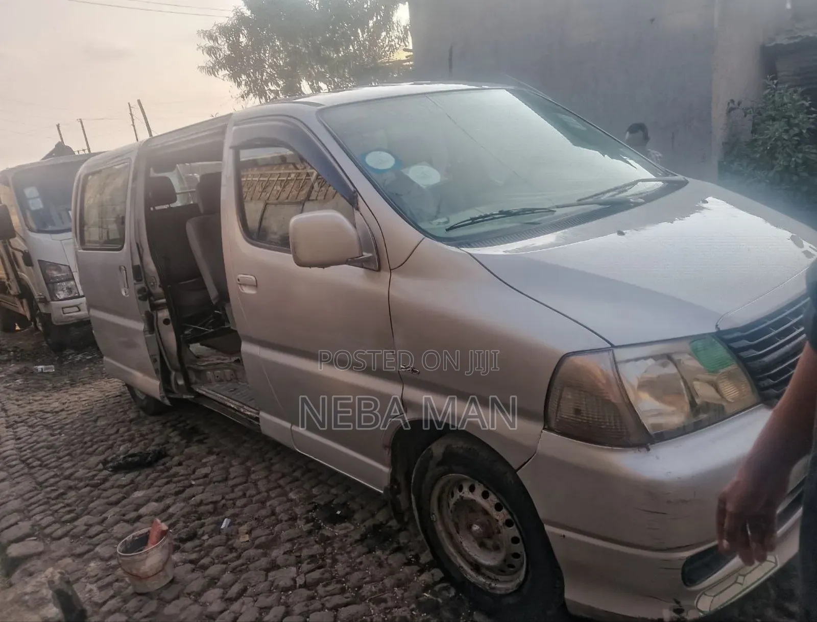 Toyota HiAce 2007 Silver