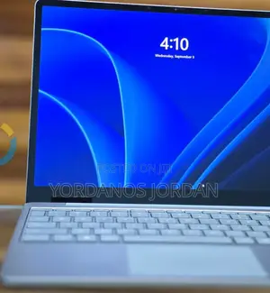 New Laptop Microsoft Surface Laptop 8GB Intel Core I5 SSD 256GB